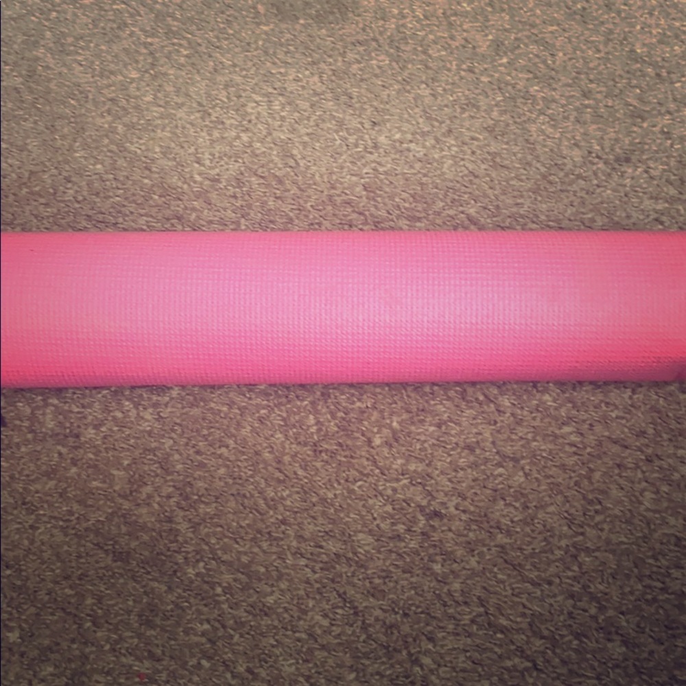 I’m selling a yoga mat